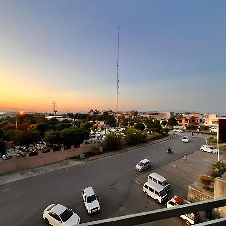 Comfortable Rental Apartments In Bahria Town Rawalpindi Ngoại thất bức ảnh