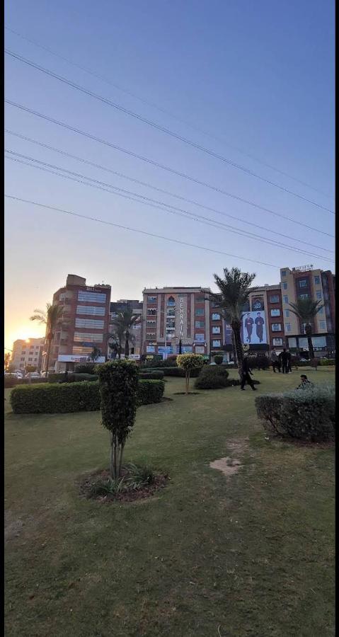 Comfortable Rental Apartments In Bahria Town Rawalpindi Ngoại thất bức ảnh